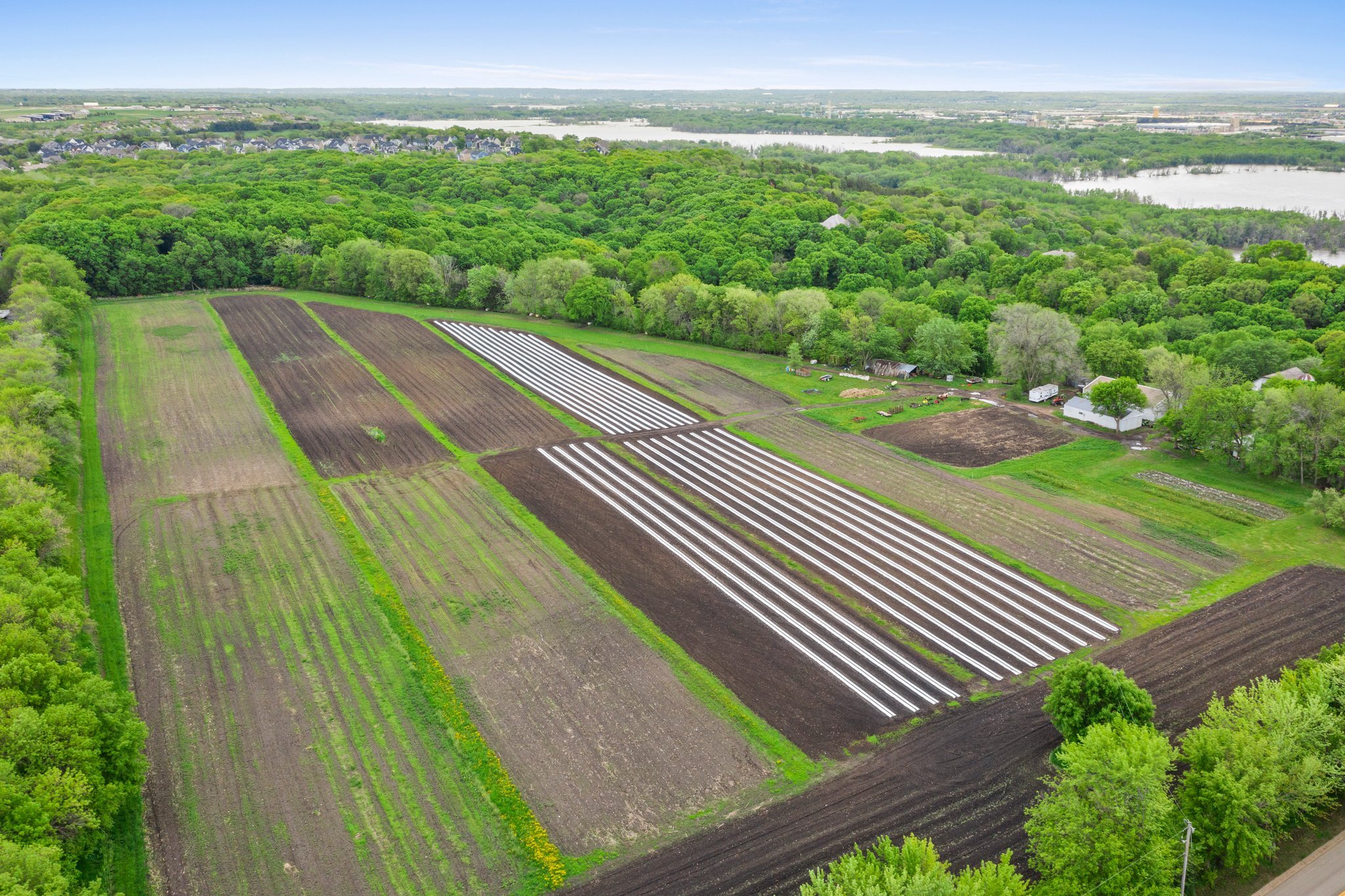 7 web or mls 9905 Dell Rd 7 3